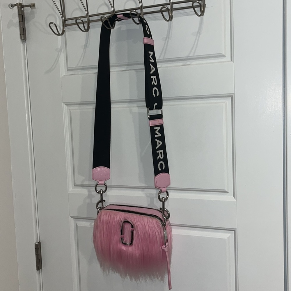 Marc Jacobs Pink Fluffy Crossbody Bag - Picture 7 of 10